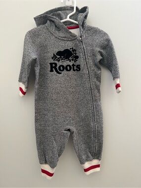 Roots Grey Hooded Baby One-Piece with Red-Trim Cuffs